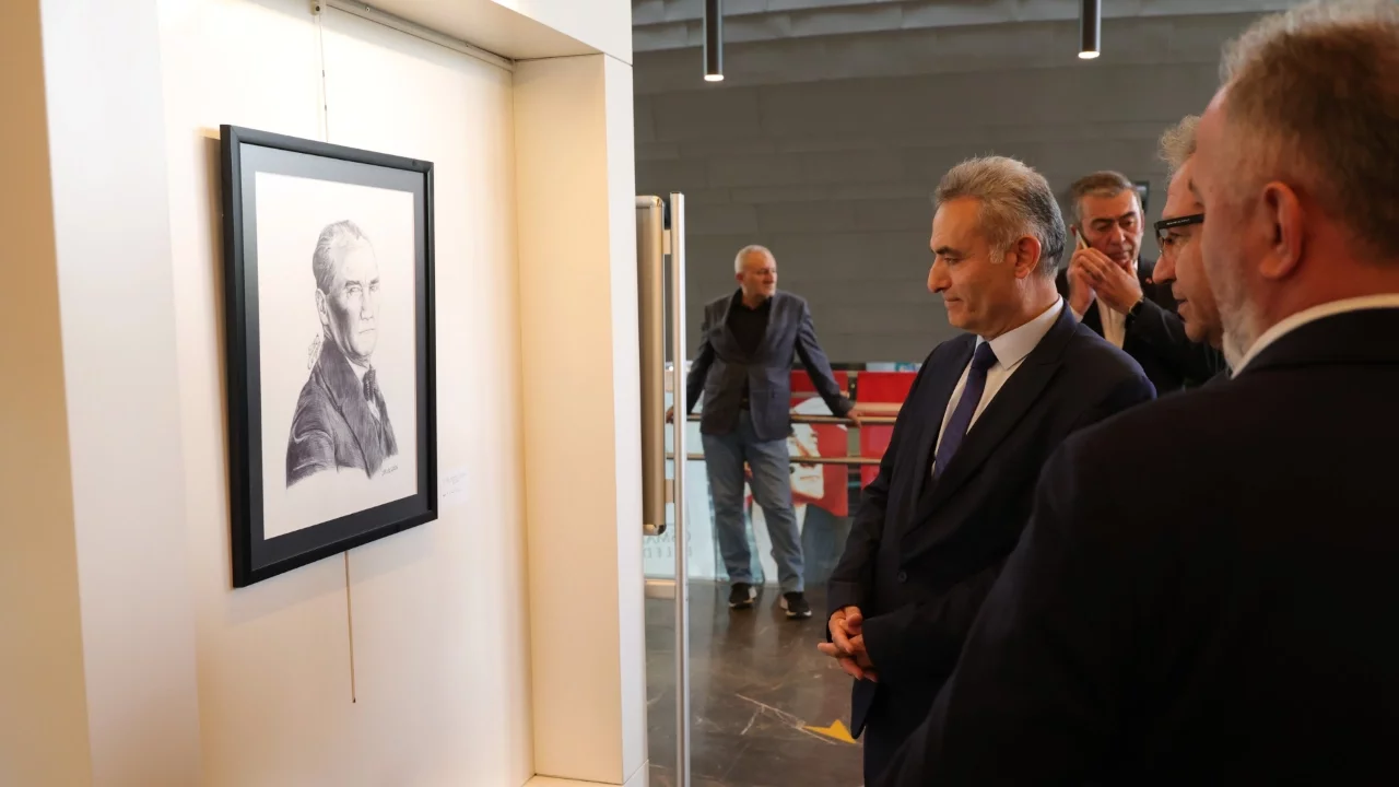 Osmangazi Belediyesi'nden "Atatürk'ün Çocuklarından Sanata Bakış" sergisi