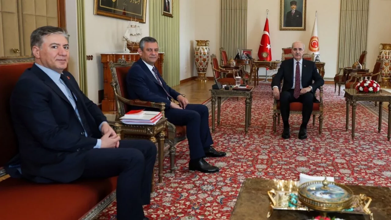 Özgür Özel'den TBMM Başkanı Numan Kurtulmuş'a 'ara seçim' ziyareti