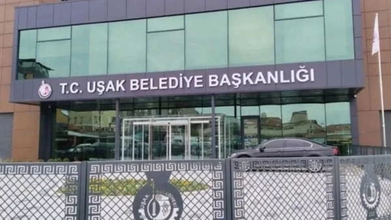 Uşak Belediyesi'ne 'yolsuzluk' soruşturması: 16 tutuklama, 3 adli kontrol