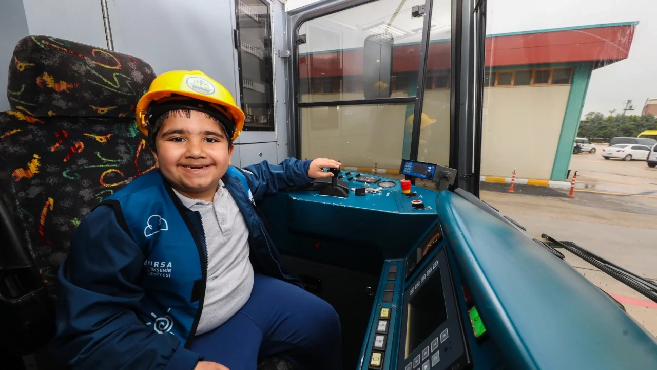 Bursalı Ali'nin vatmanlık hayali gerçek oldu