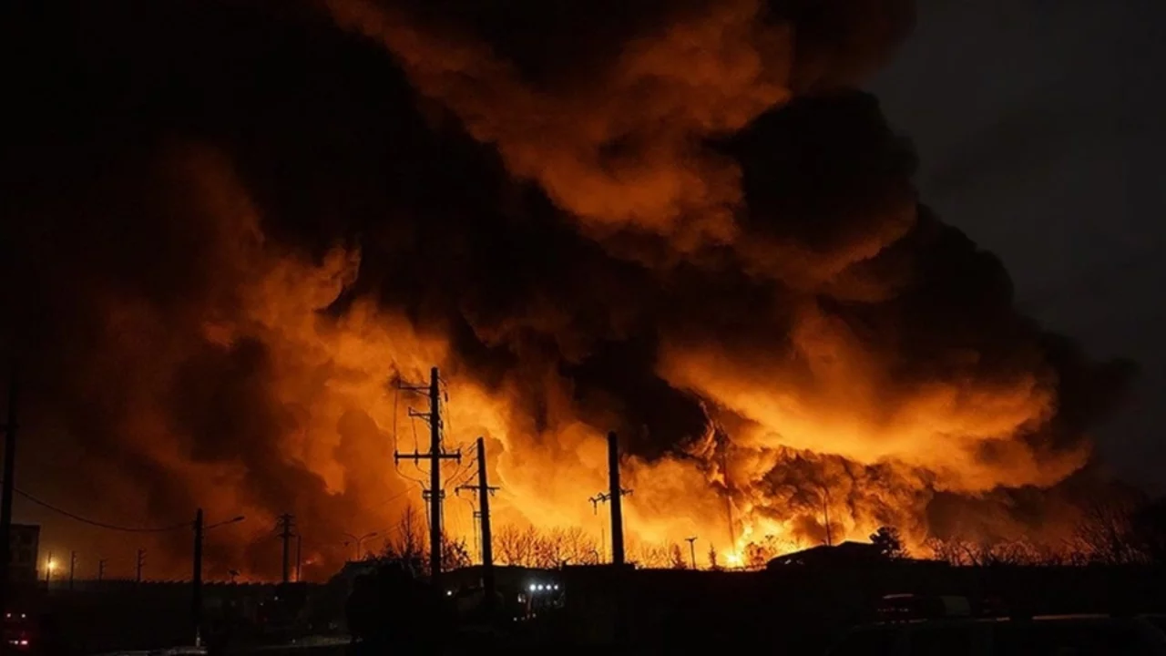 Tahran'da patlama sesleri!