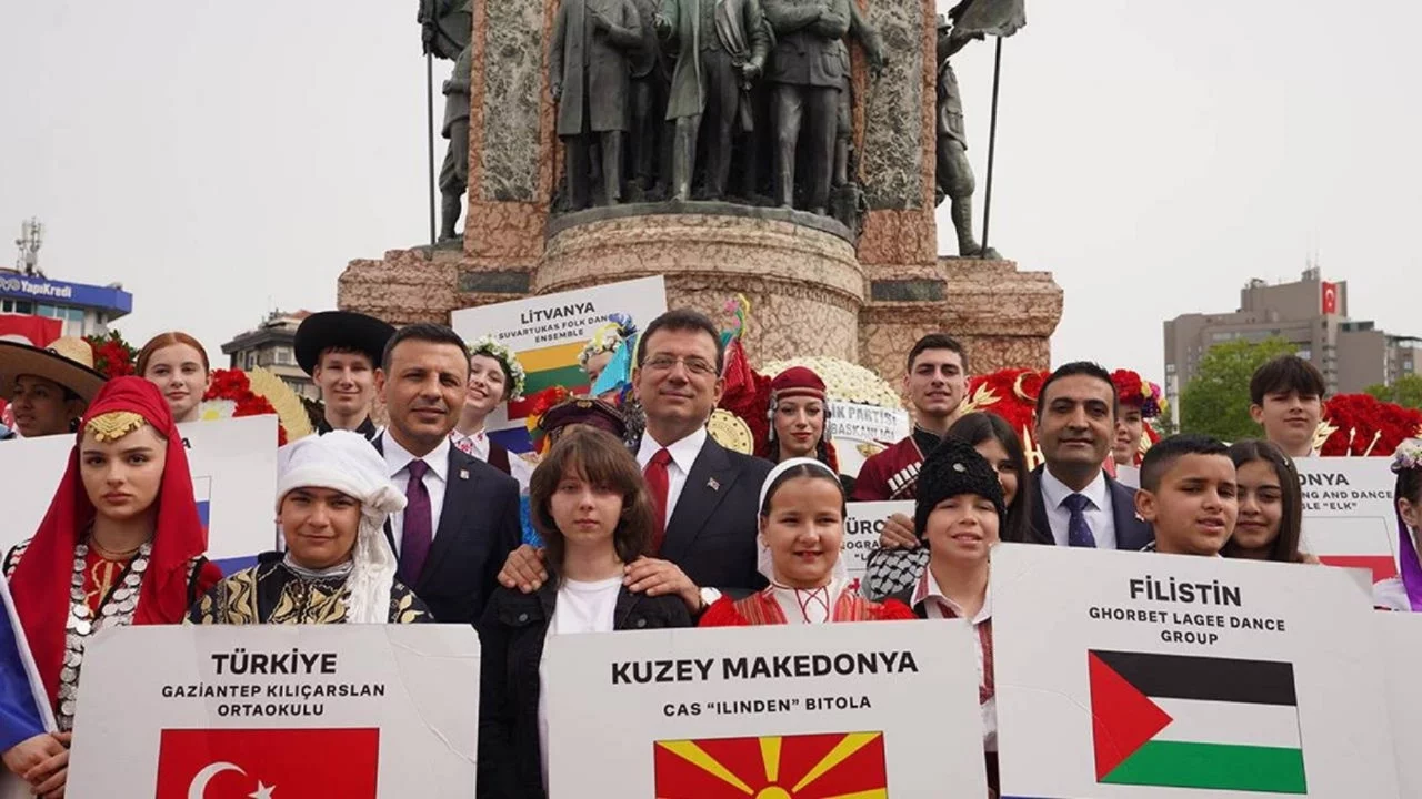 İmamoğlu'ndan 23 Nisan mesajı: 'Çocuklarımızın her birinin alnından öpüyorum'