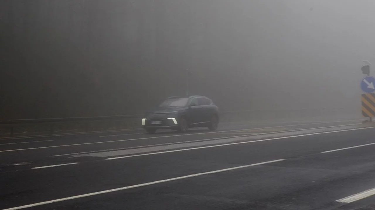 Bolu Dağı'nda yoğun sis: Görüş 30 metreye düştü