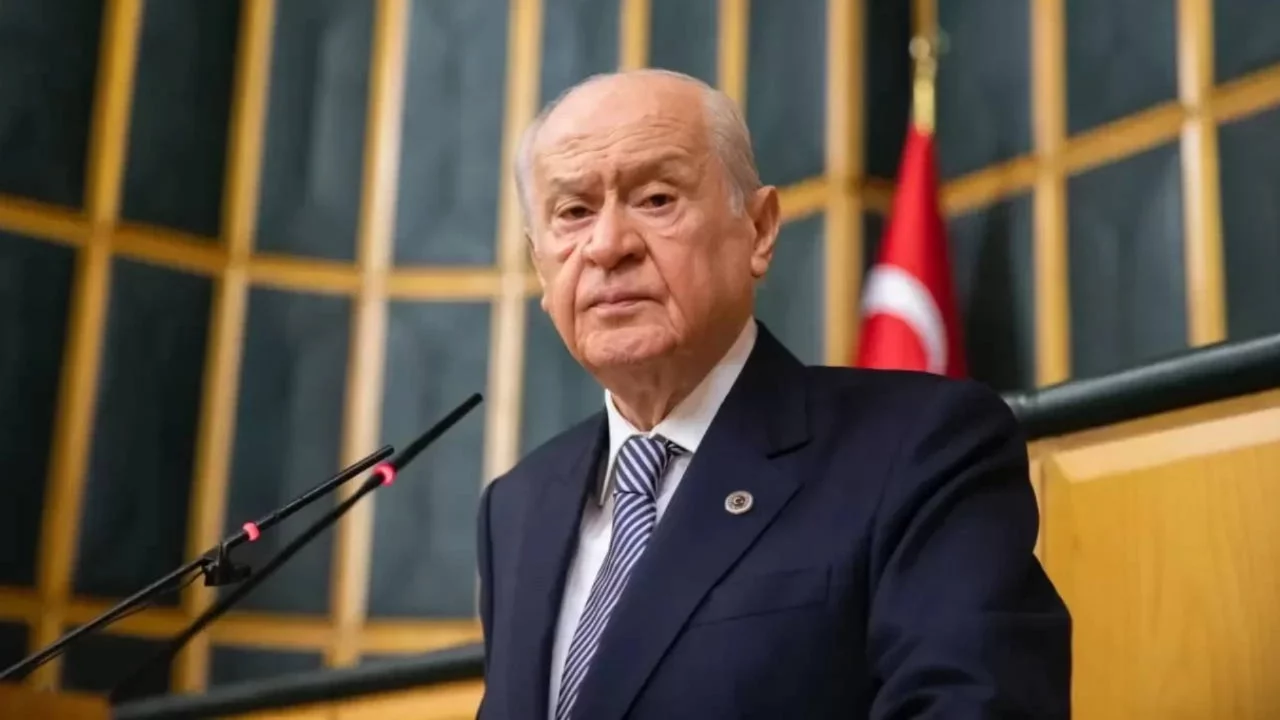 Devlet Bahçeli'den '23 Nisan Ulusal Egemenlik ve Çocuk Bayramı' için videolu mesaj