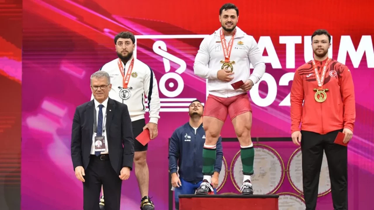 Milli halterci Hakan Şükrü Kurnaz, Avrupa üçüncüsü oldu