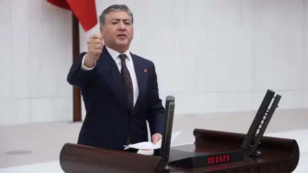 CHP'li Murat Emir'den İçişleri Bakanlığı'na sert tepki: 'Aklımızla alay ediyor'