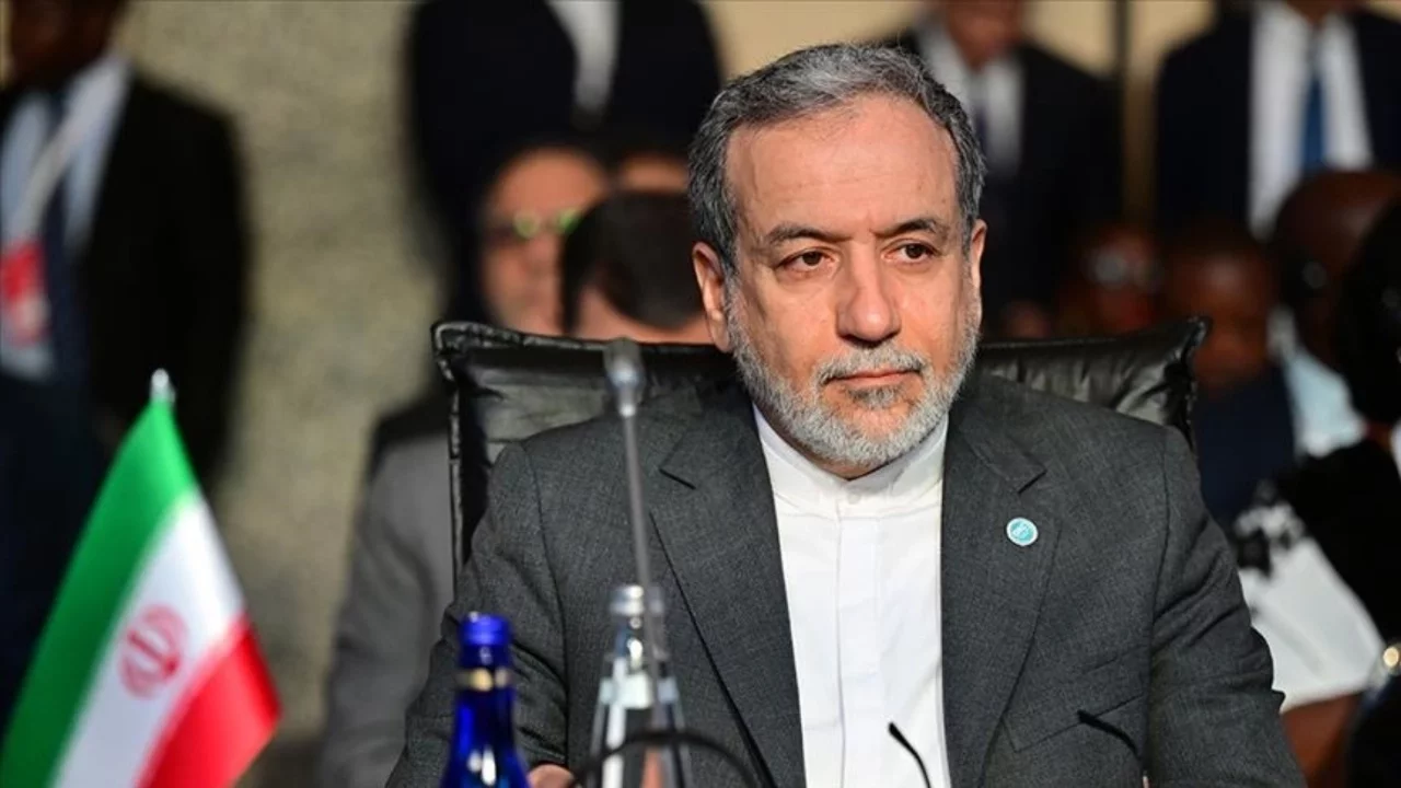 İran Dışişleri Bakanı Arakçi, müzakere için Pakistan'a gidiyor