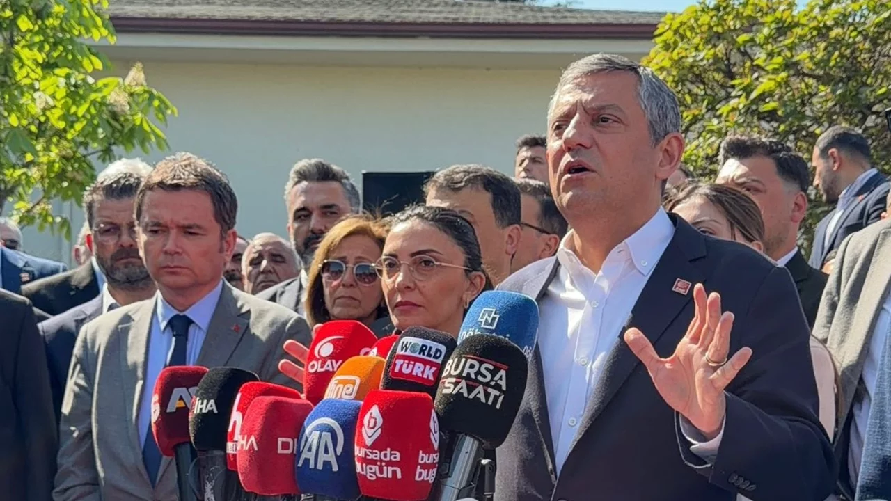 CHP Genel Başkanı Özel, Mustafa Bozbey'i cezaevinde ziyaret etti: Bozbey elbette aklanacak
