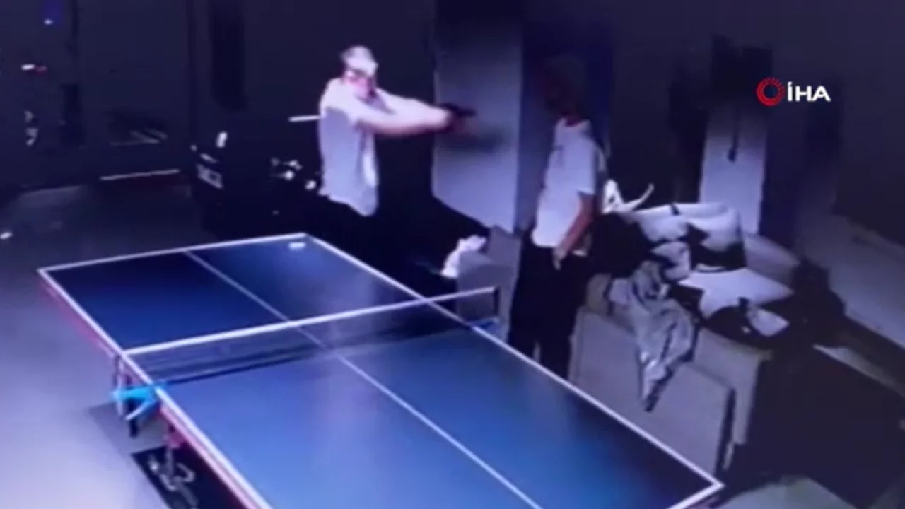 Beylik tabancasını gösterirken arkadaşını vurdu! O polise 16 yıl hapis cezası