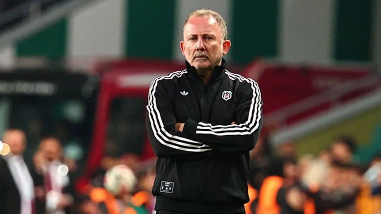 Sergen Yalçın, Beşiktaş'ın başında ligde 100. maçına çıkacak