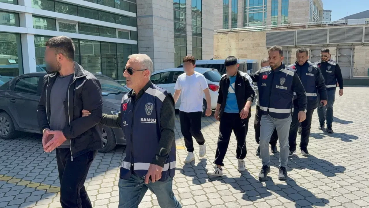 Konuşmak için çağırıp darbettiler