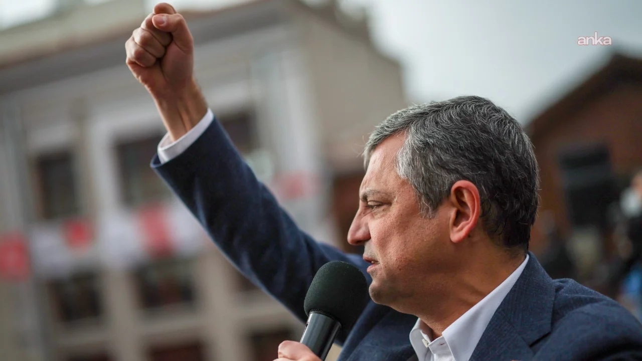 CHP'den Sakarya'da miting: Özgür Özel konuşuyor