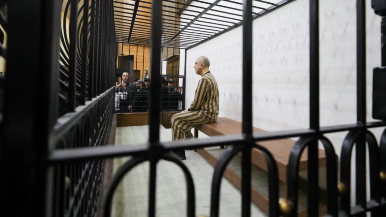 Suriye'de Esad ve akrabalarının yargılanmasına başlandı