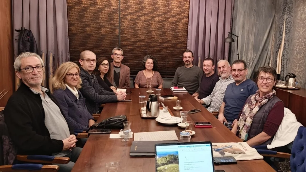 Sivilay'dan Bursa'da sağlık alanlarının satışına tepki