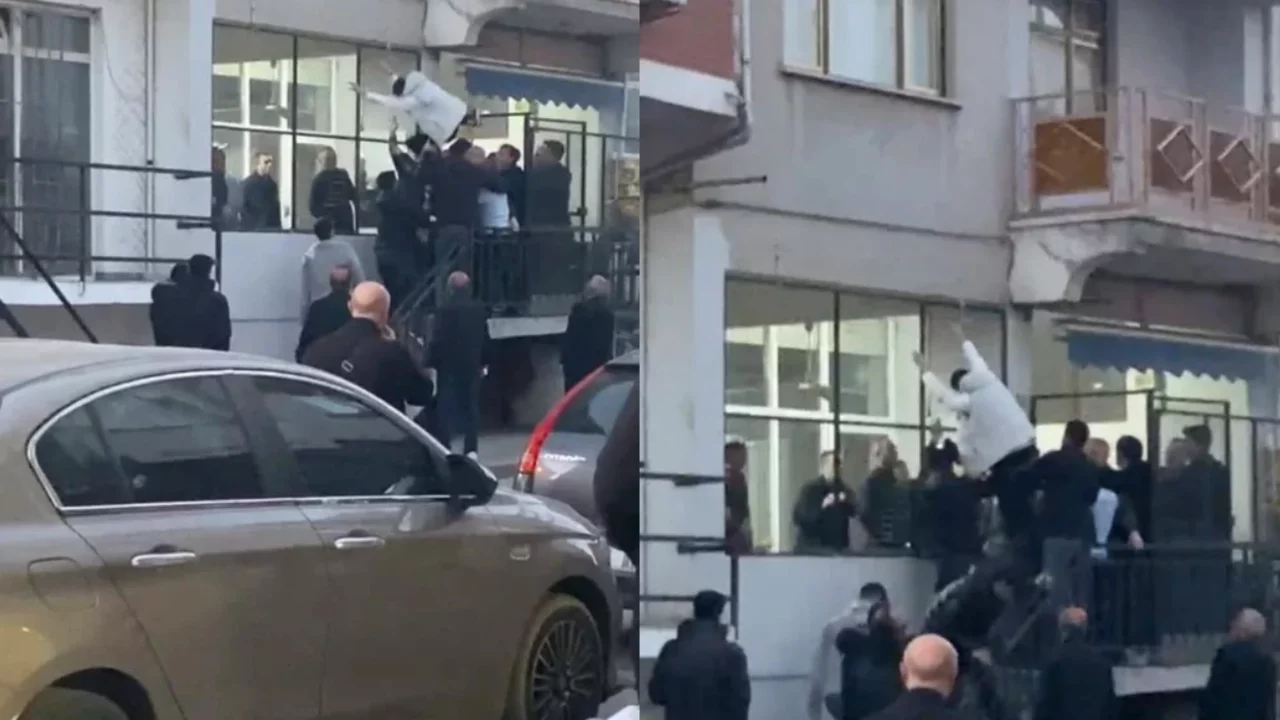 Bursa'da iki grup arasında tekmeli sopalı kavga