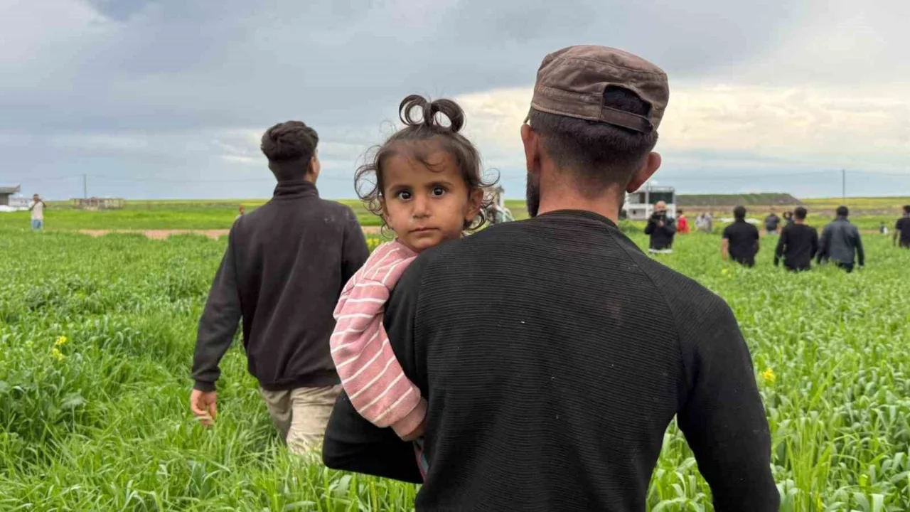Kayıp kız çocuğundan sevindiren haber: Evlerinin 3 kilometre uzağında uyurken bulundu