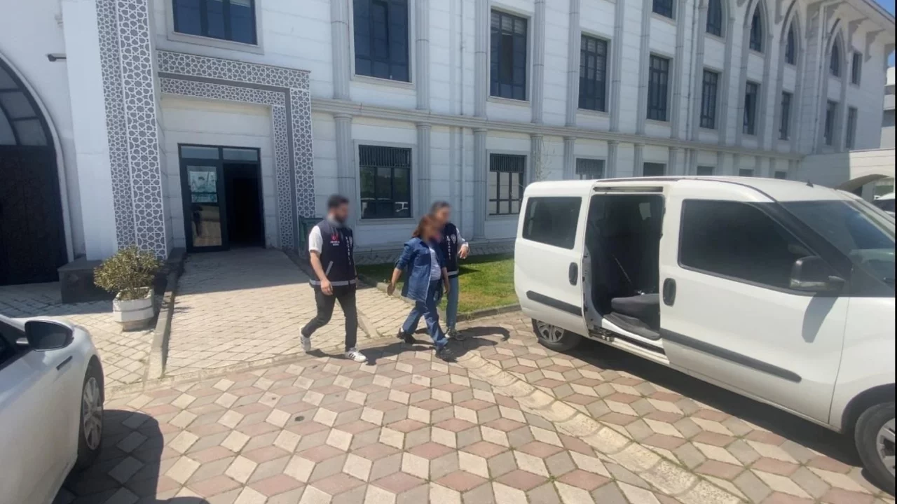 Kocaeli'de evden ziynet eşyası ve nakit para çalan kadın yakalandı