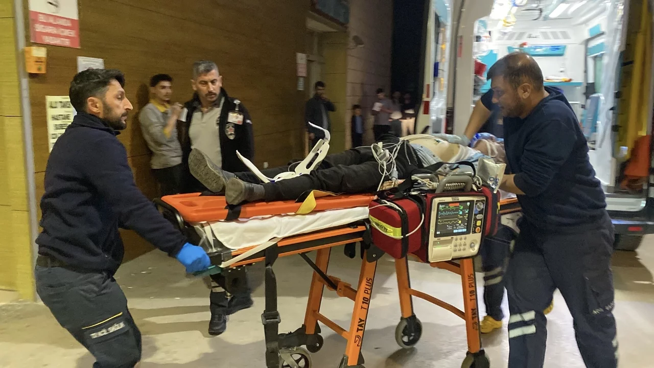 Bursa'da direksiyon başında kalbi duran sürücü kaza yaptı: Durumu kritik...