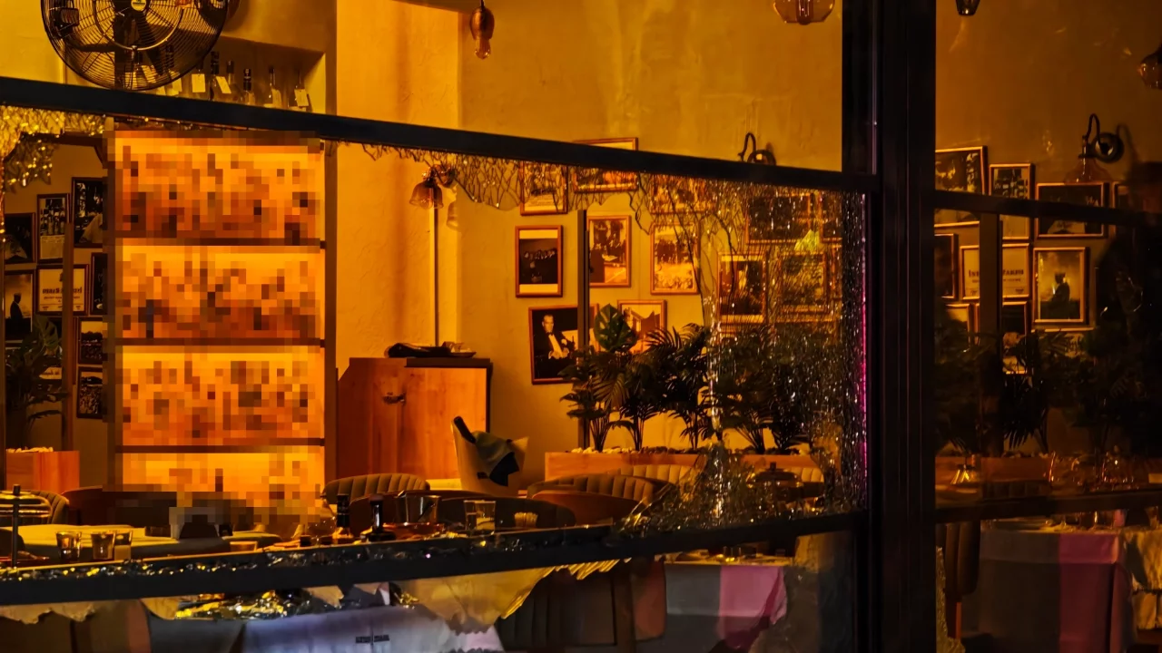 Kadıköy'de restorana silahlı saldırı