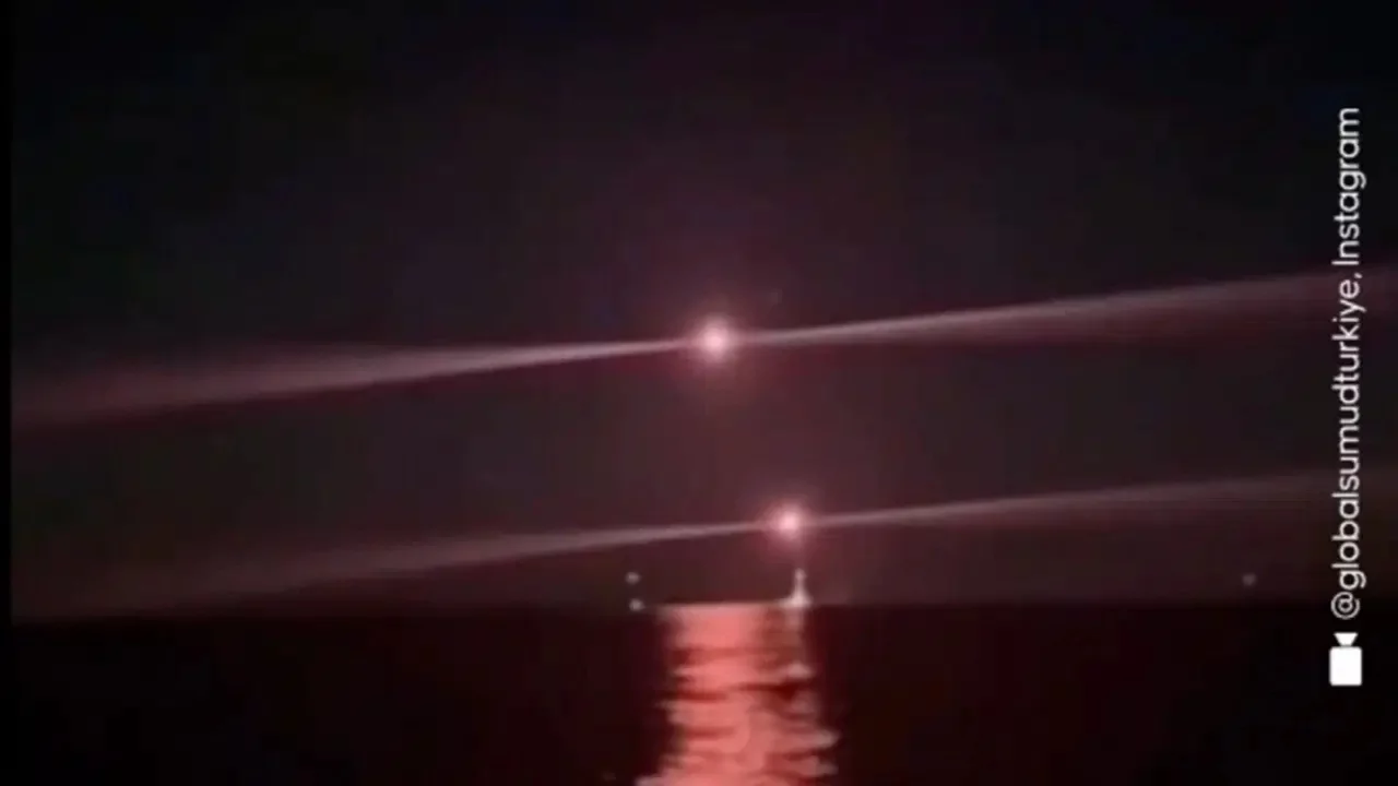 Küresel Sumud Filosu, Yunanistan yakınlarında İsrail savaş gemileri tarafından ablukaya alındı