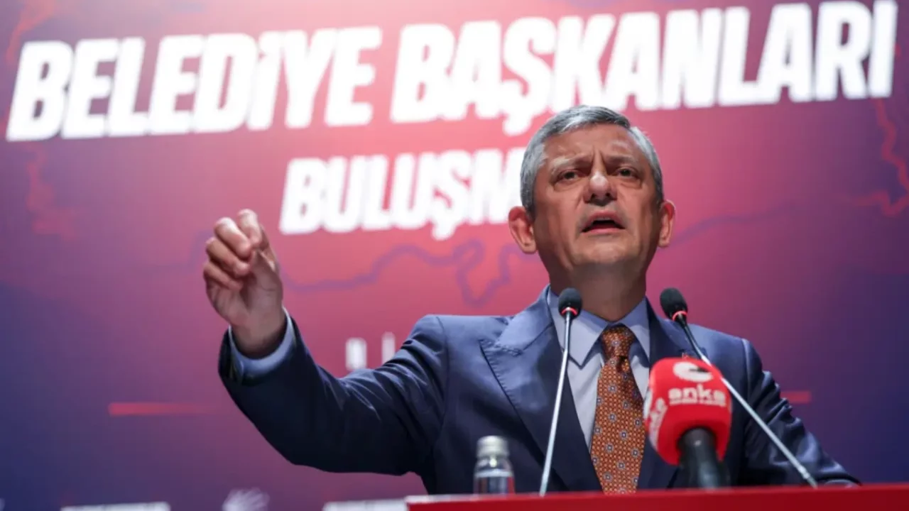 CHP lideri Özel: 4 Mayıs'tan itibaren fiilen seçim kampanyası başlatıyoruz