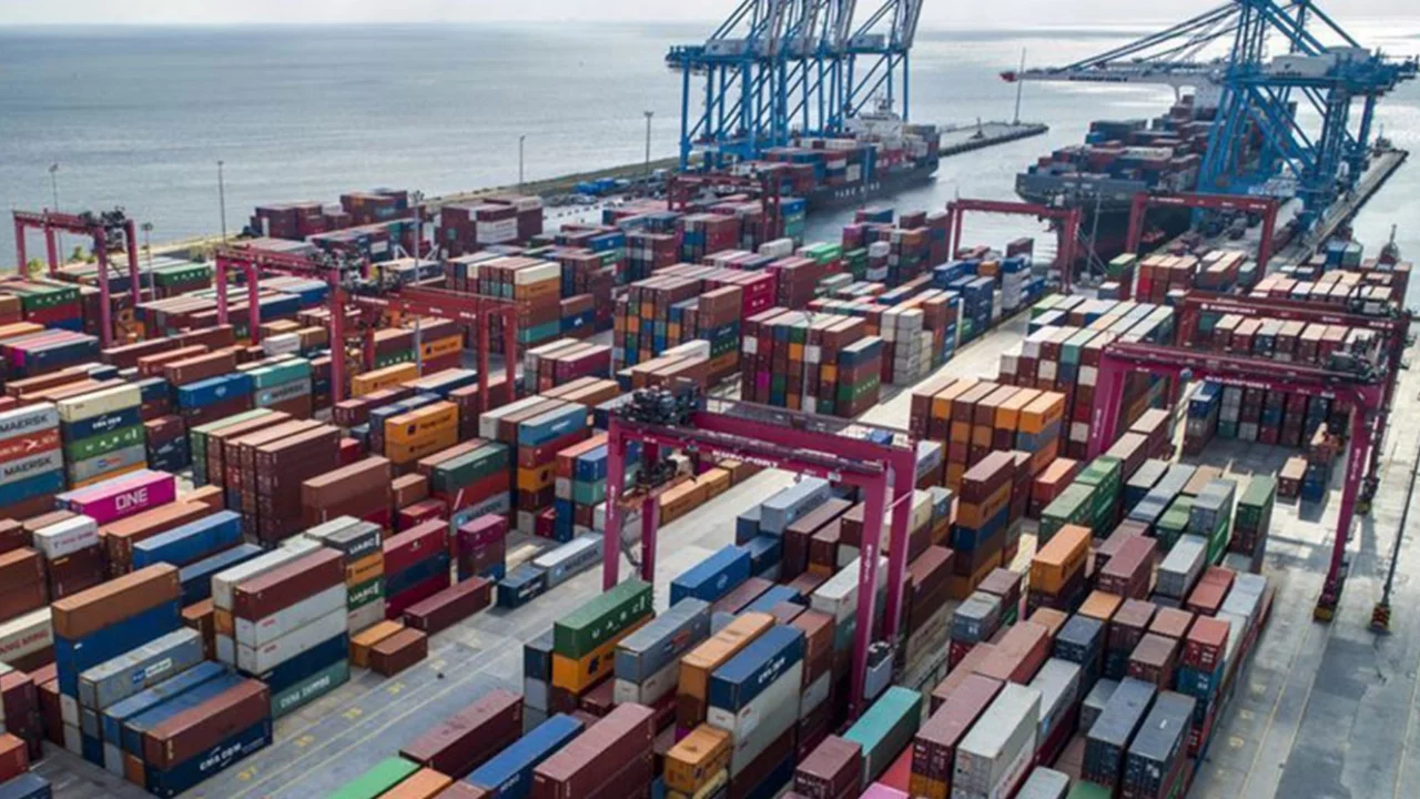 Dış ticaret açığı mart ayında yüzde 56 arttı