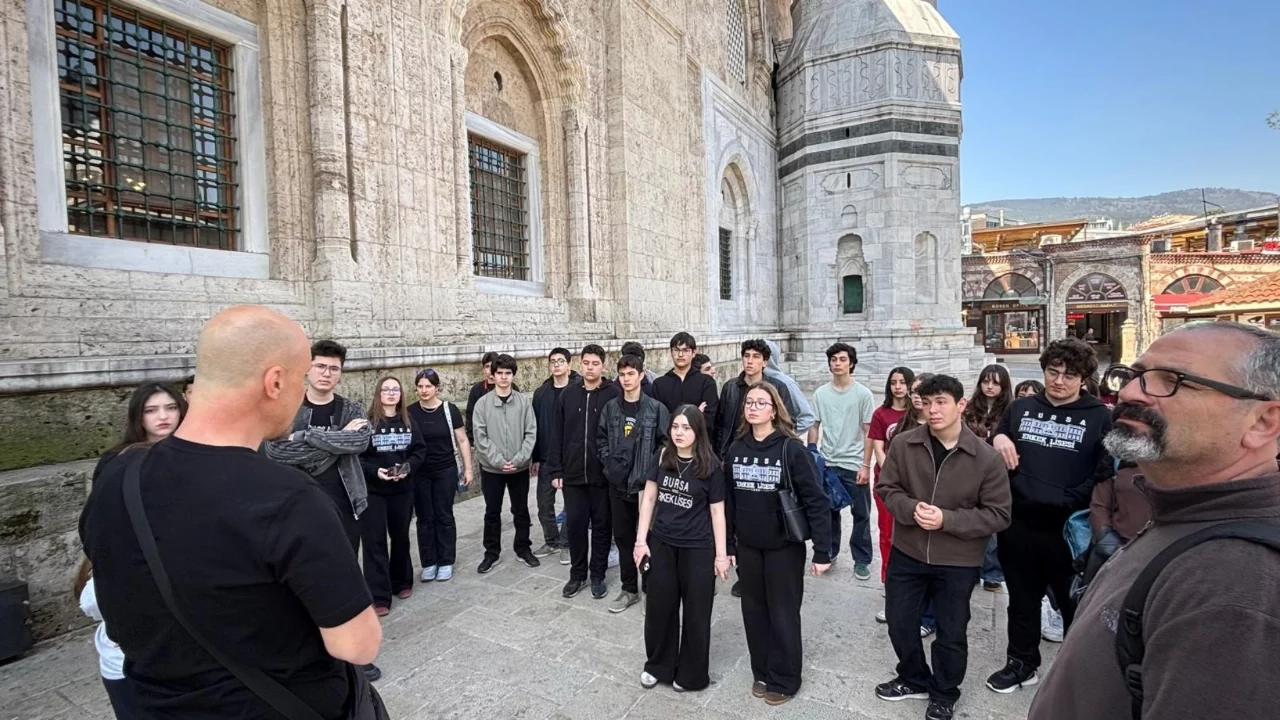 "Köklerden Geleceğe Erkek Liseleri Birliği" Bursa'da gerçekleşti