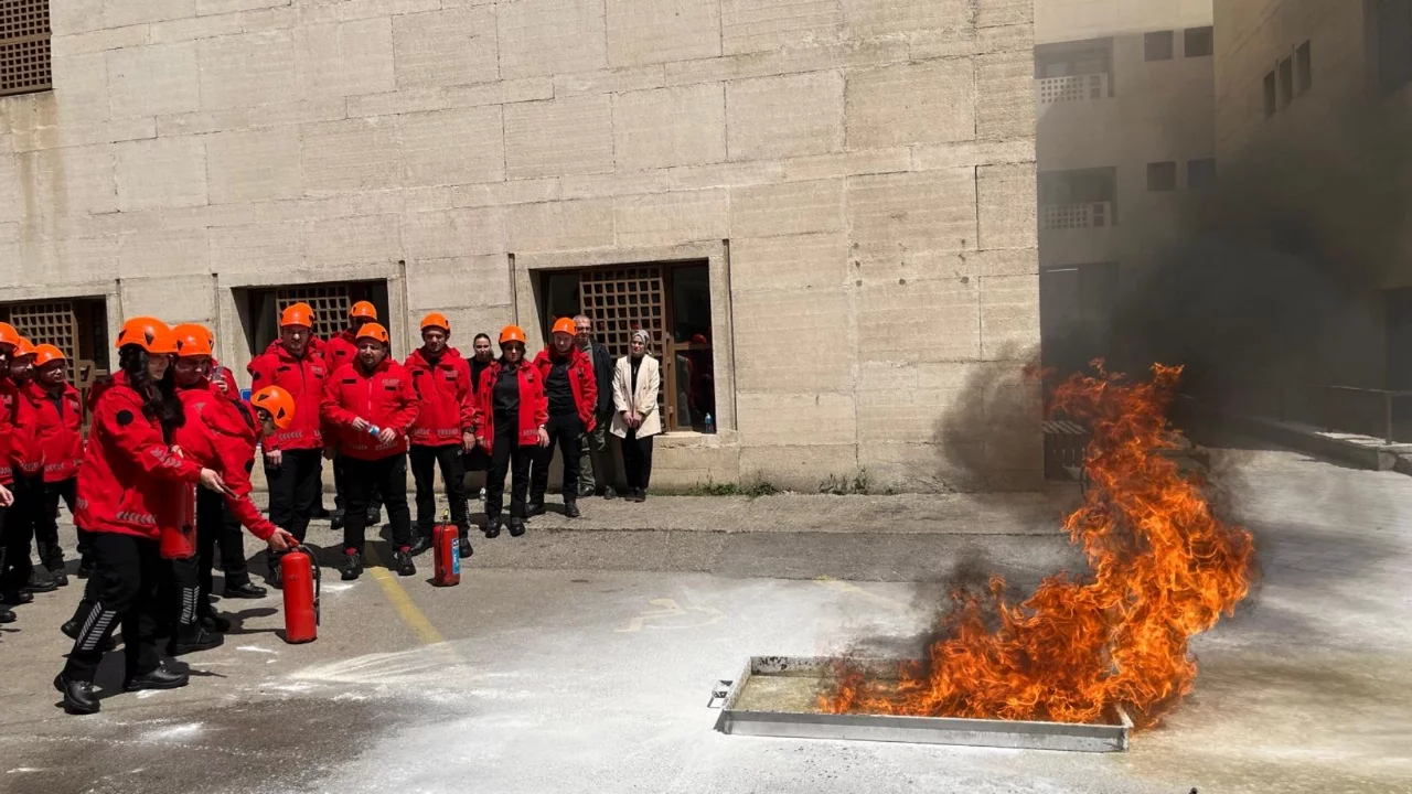 Bursa Adliyesinde yangın tatbikatı yapıldı