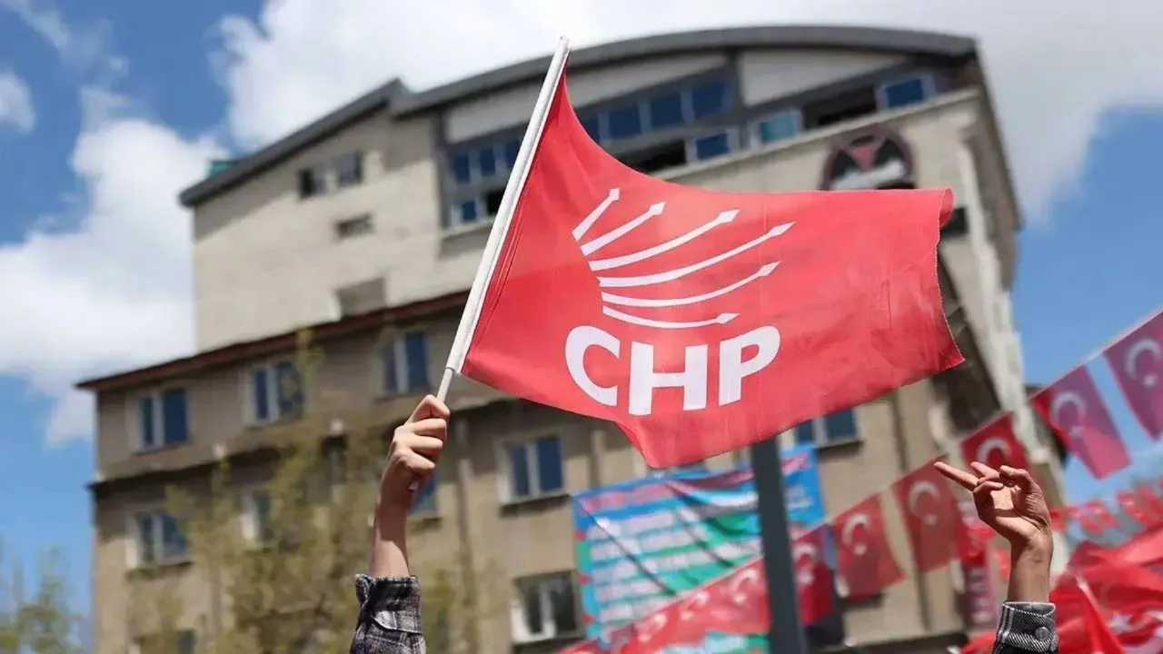 CHP'den 26 maddelik "1 Mayıs Manifestosu":  "Emek, Onur, İş, Güvence ve Adalet"