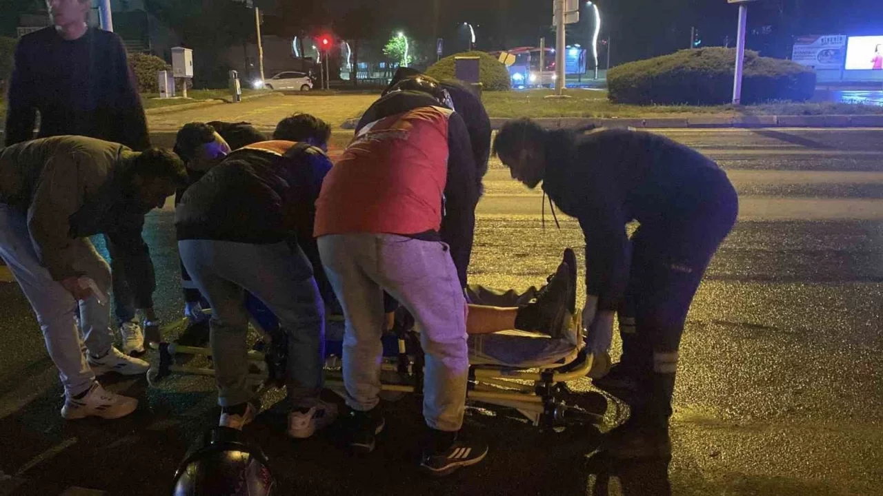 Bolu'da otomobil ile motosiklet çarpıştı: 1 kişi yaralandı