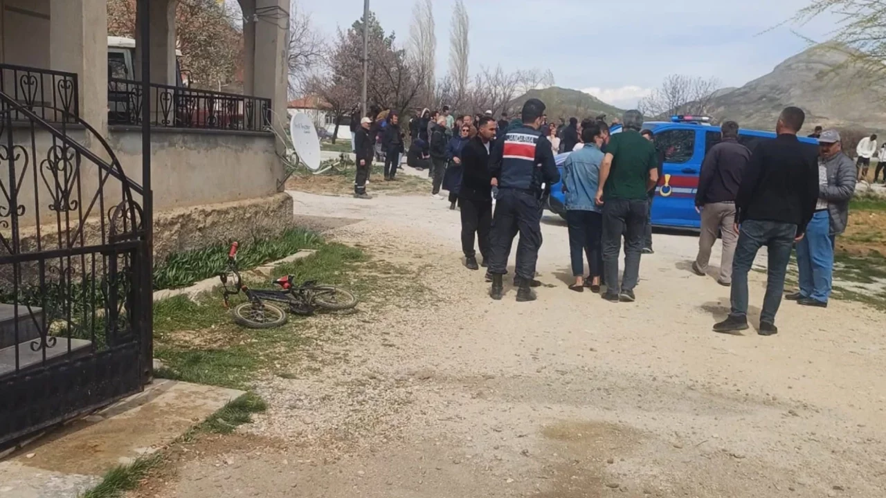 Evli olduğu kadını öldürüp intihar etti