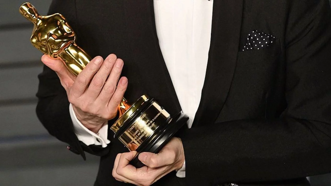 Ünlü yönetmenin Oscar ödülü uçakta kayboldu