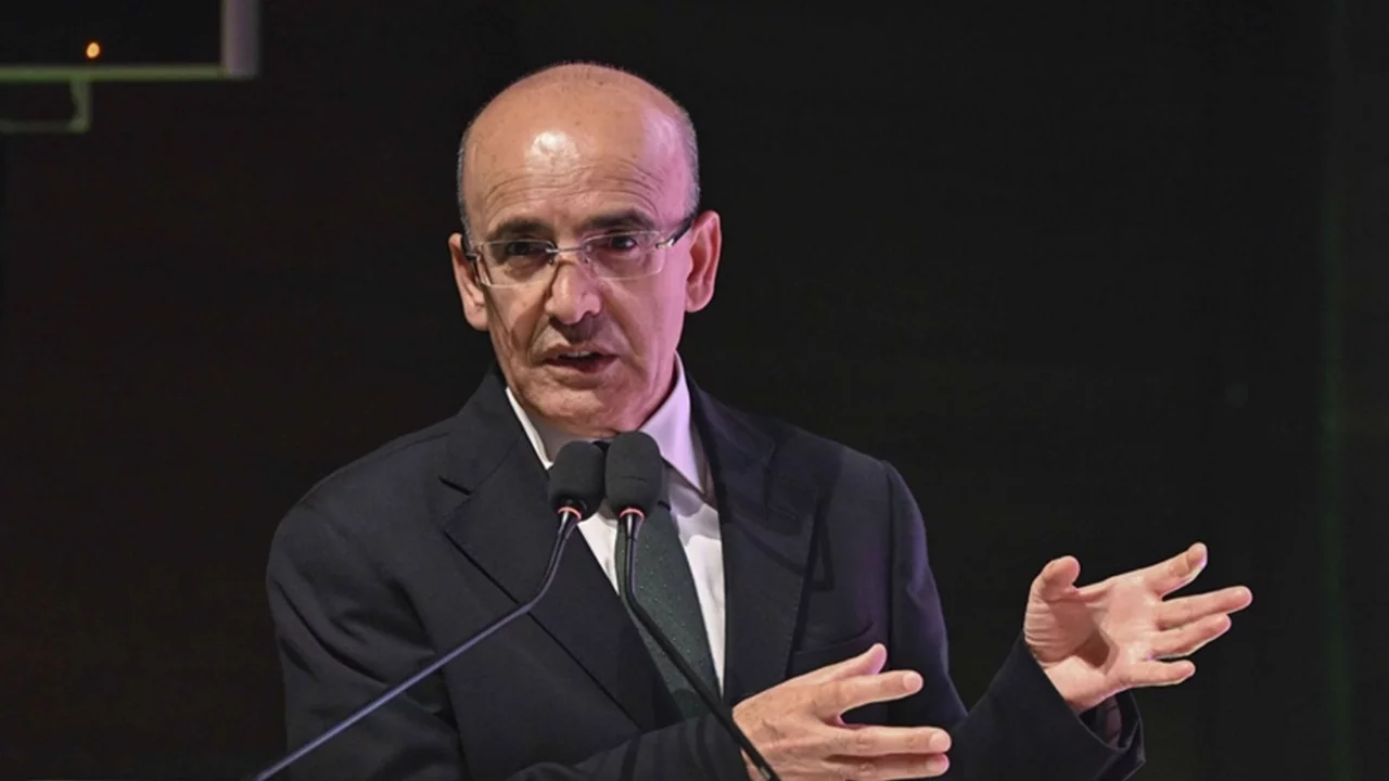 Bakan Şimşek: Yıllıklandırılmış ihracat tarihimizin en yüksek seviyesine ulaştı