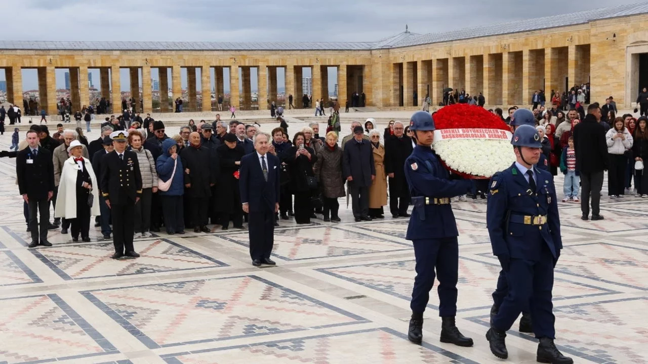 Dışişleri'nin 106. yılında Atatürk'ü andılar