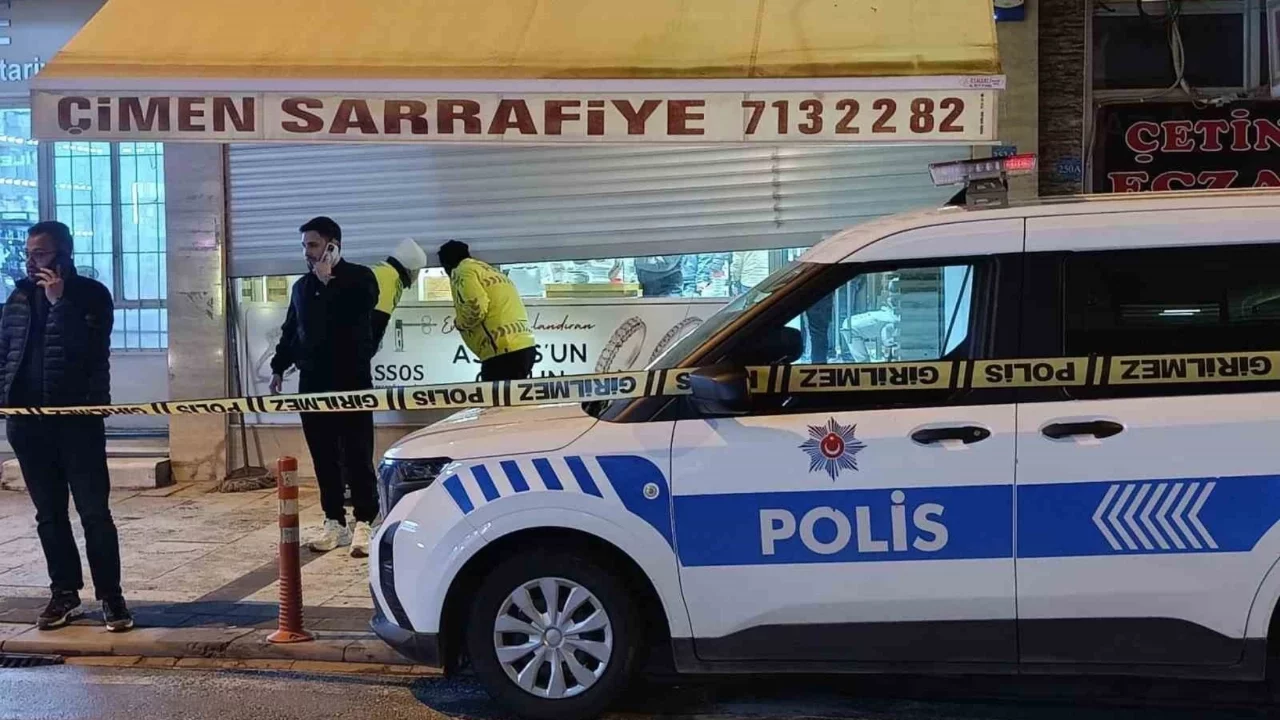 Kuyumcu 100 kilogram emanet altınla yurt dışına kaçtı, hakkında kırmızı bülten çıkarıldı