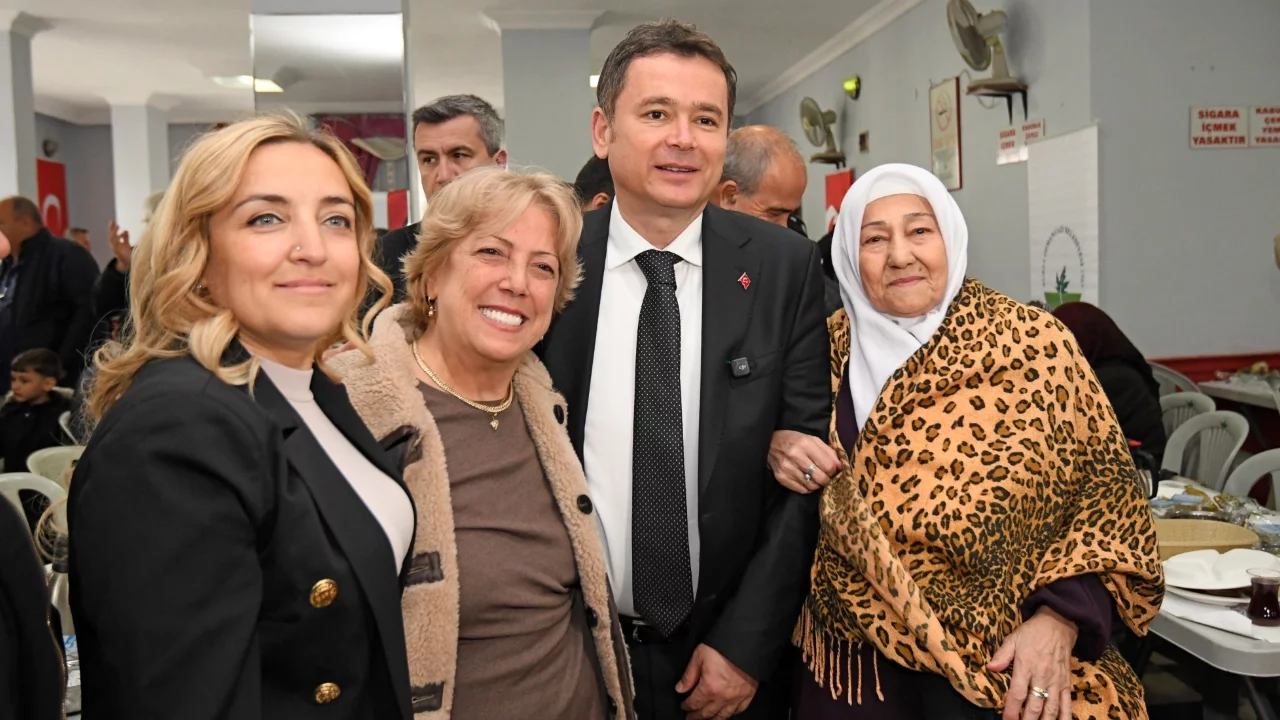 Osmangazi Belediye Başkanı Aydın Sırameşeler'de vatandaşla buluştu