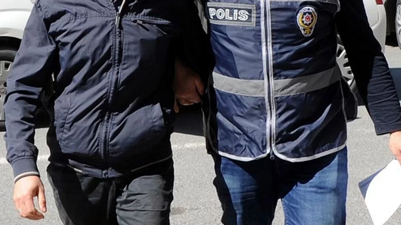 3 ilde "change" araç operasyonunda 16 şüpheli yakalandı
