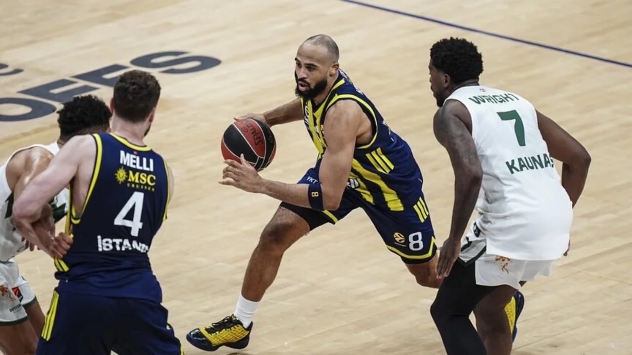 Fenerbahçe Beko, Zalgiris'e mağlup oldu