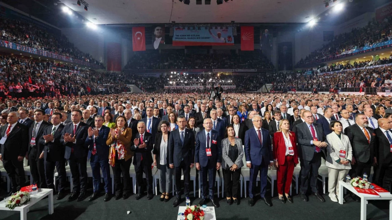 CHP'nin kurultay davası ertelendi