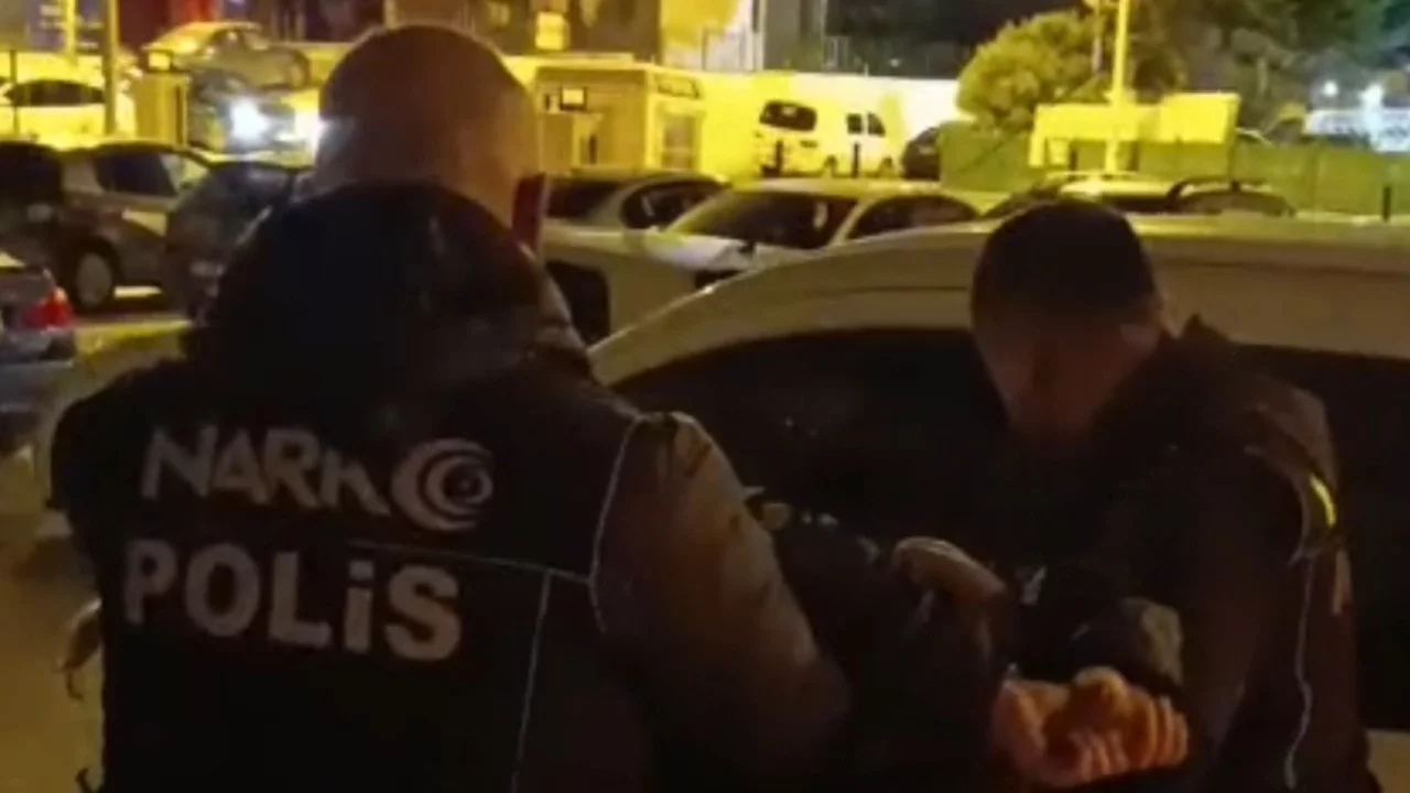 Kırmızı bültenle aranıyordu... Uyuşturucu baronu Mersin'de yakalandı