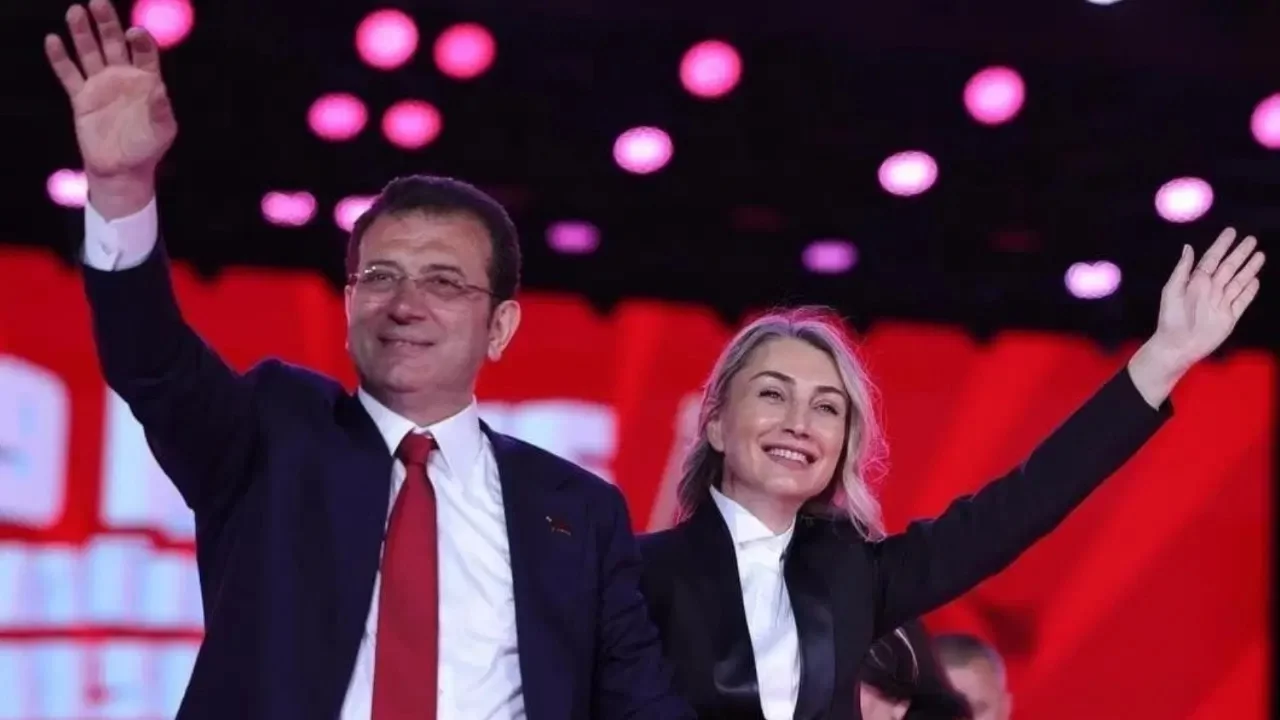 İmamoğlu çiftine 'Özgürlük Savaşçısı' ödülü