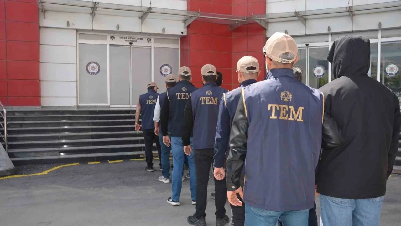 Malatya merkezli 16 ilde FETÖ operasyonu: 23 kişiye gözaltı