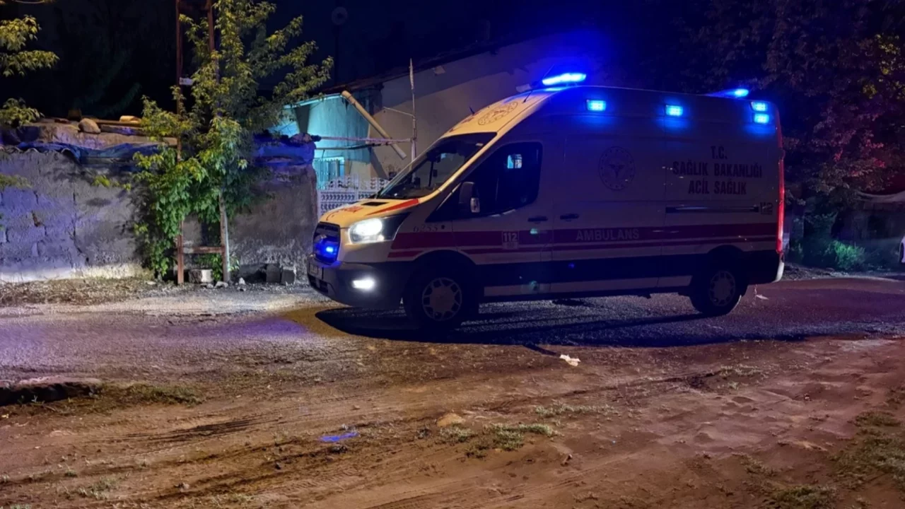 Anne ve oğlu karbonmonoksit gazından zehirlendi