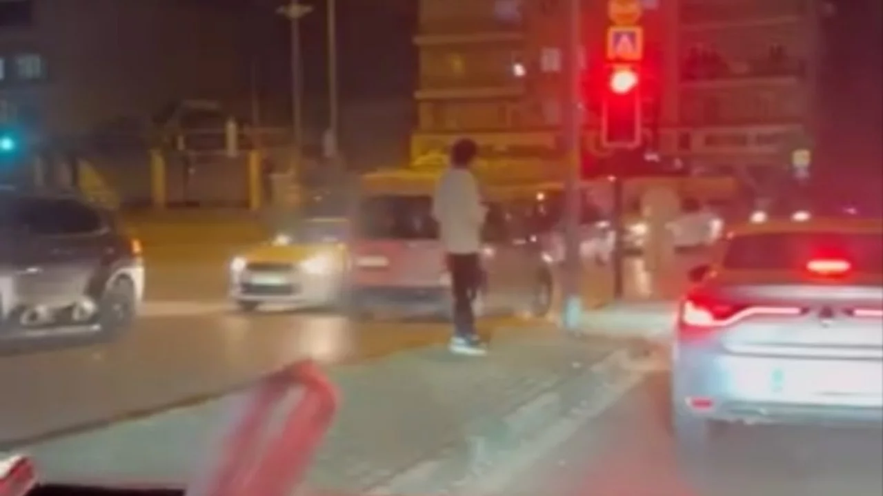 Bursa'da kazaya davetiye çıkardı! Ters şeritte ilerledi