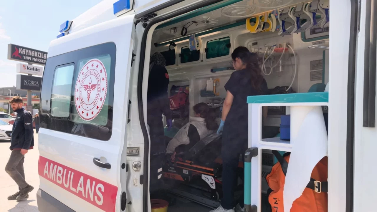 Bursa'da baba ve kızı motosiklet kazasında yaralandı