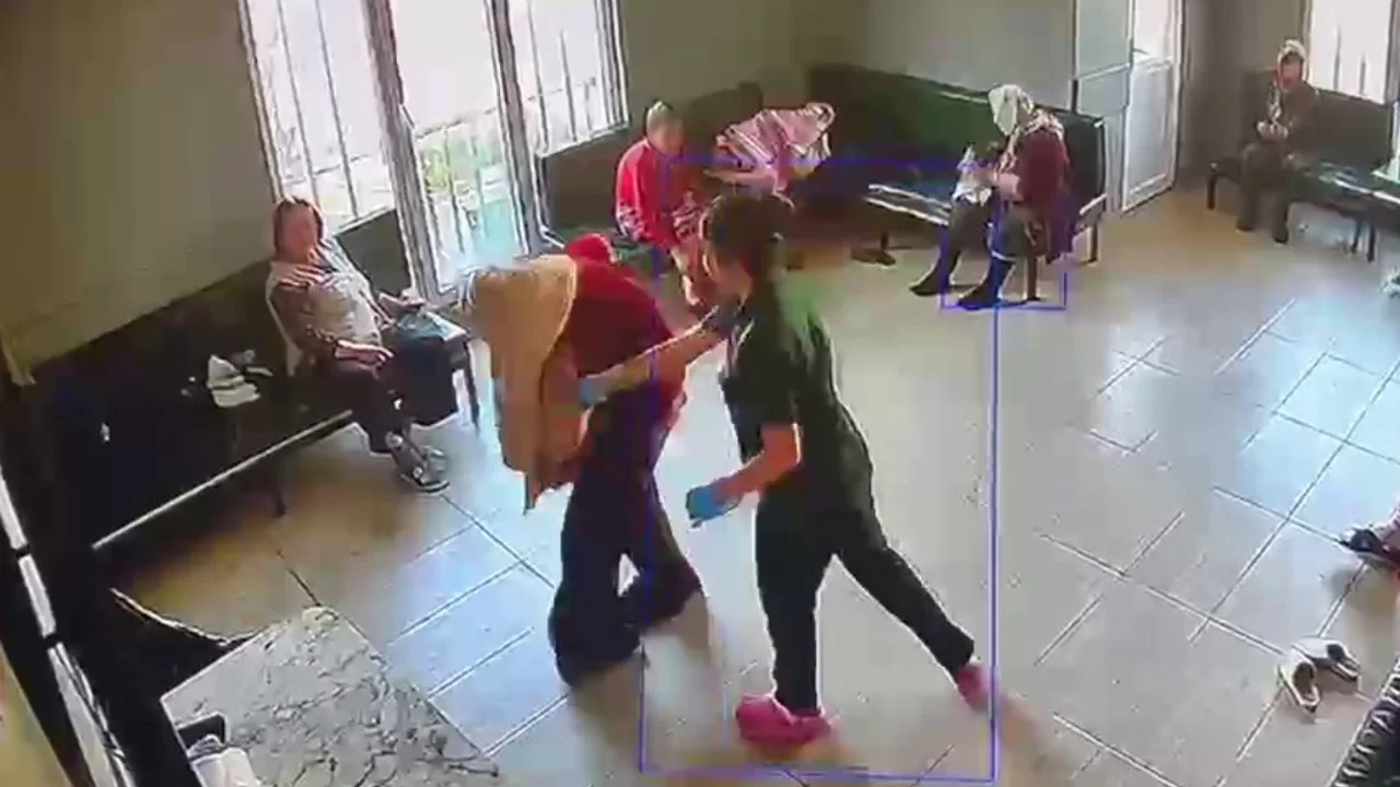 Yaşlı bakım merkezinde skandal görüntüler: Gözaltılar var