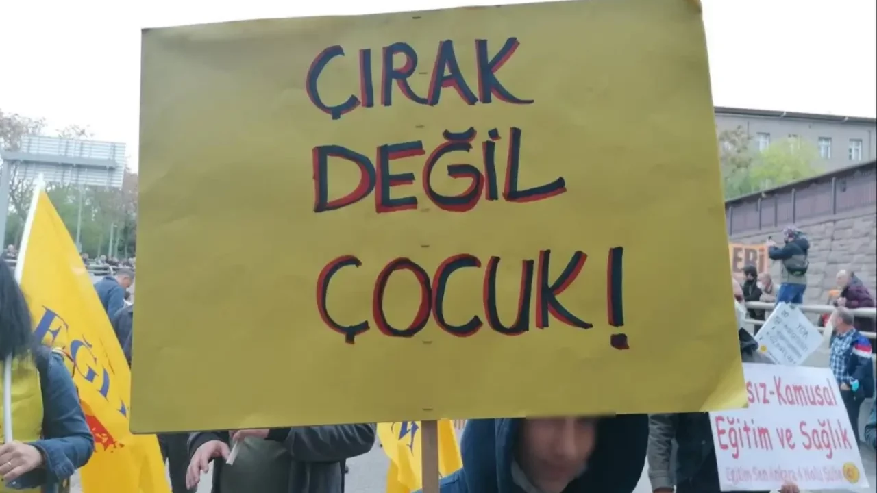 İş makinasının altında kalan 12 yaşındaki çocuk hayatını kaybetti