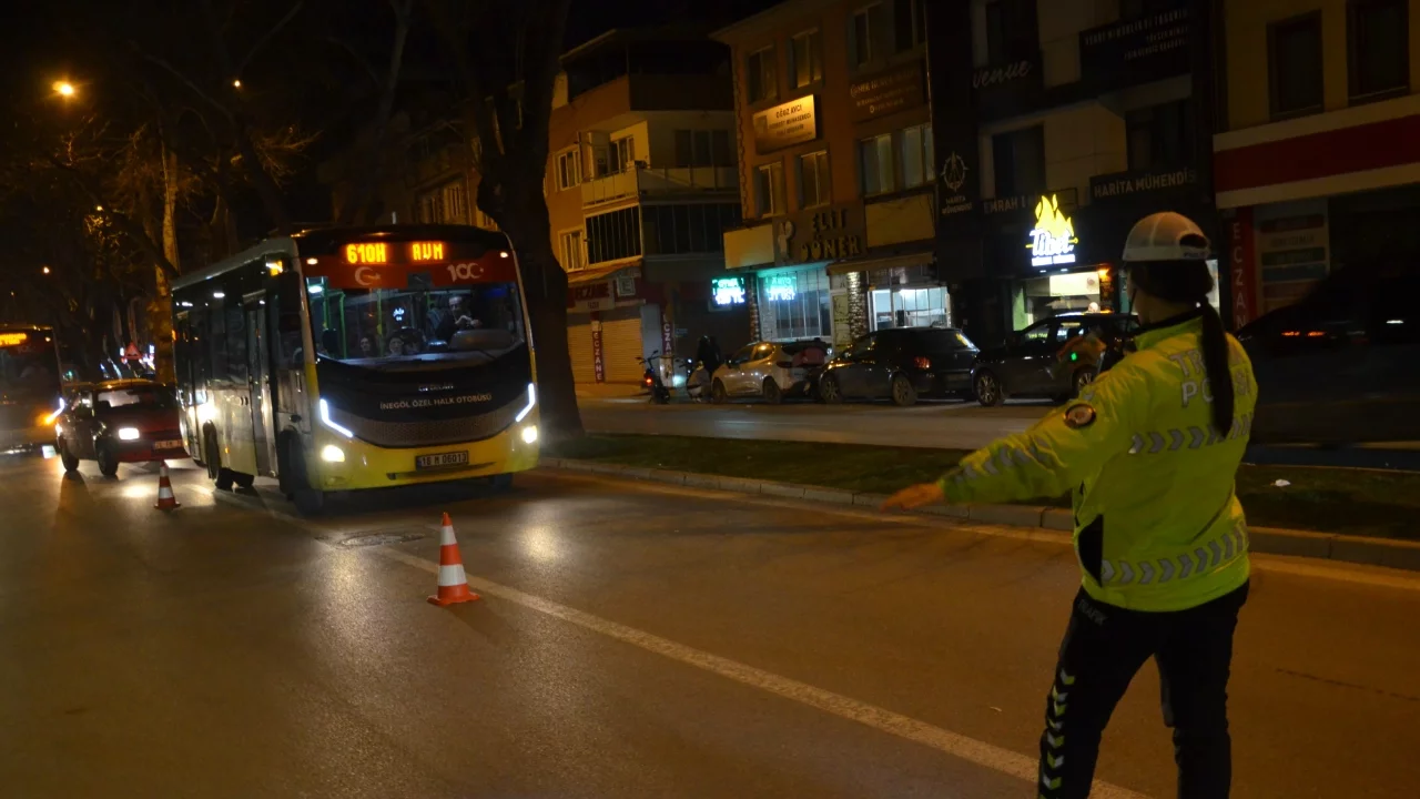 İnegöl'de özel halk otobüsleri denetlendi