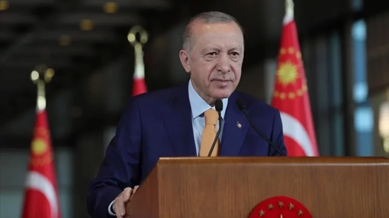 Cumhurbaşkanı Erdoğan: Ülkemize göz dikenin bileğini bükecek güçteyiz