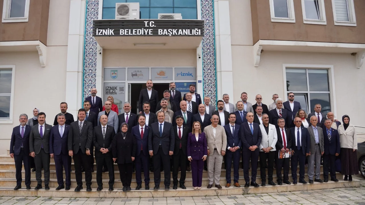İpekyolu Belediyeleri Birliği İznik'te toplandı: Kağan Mehmet Usta yeniden başkan seçildi